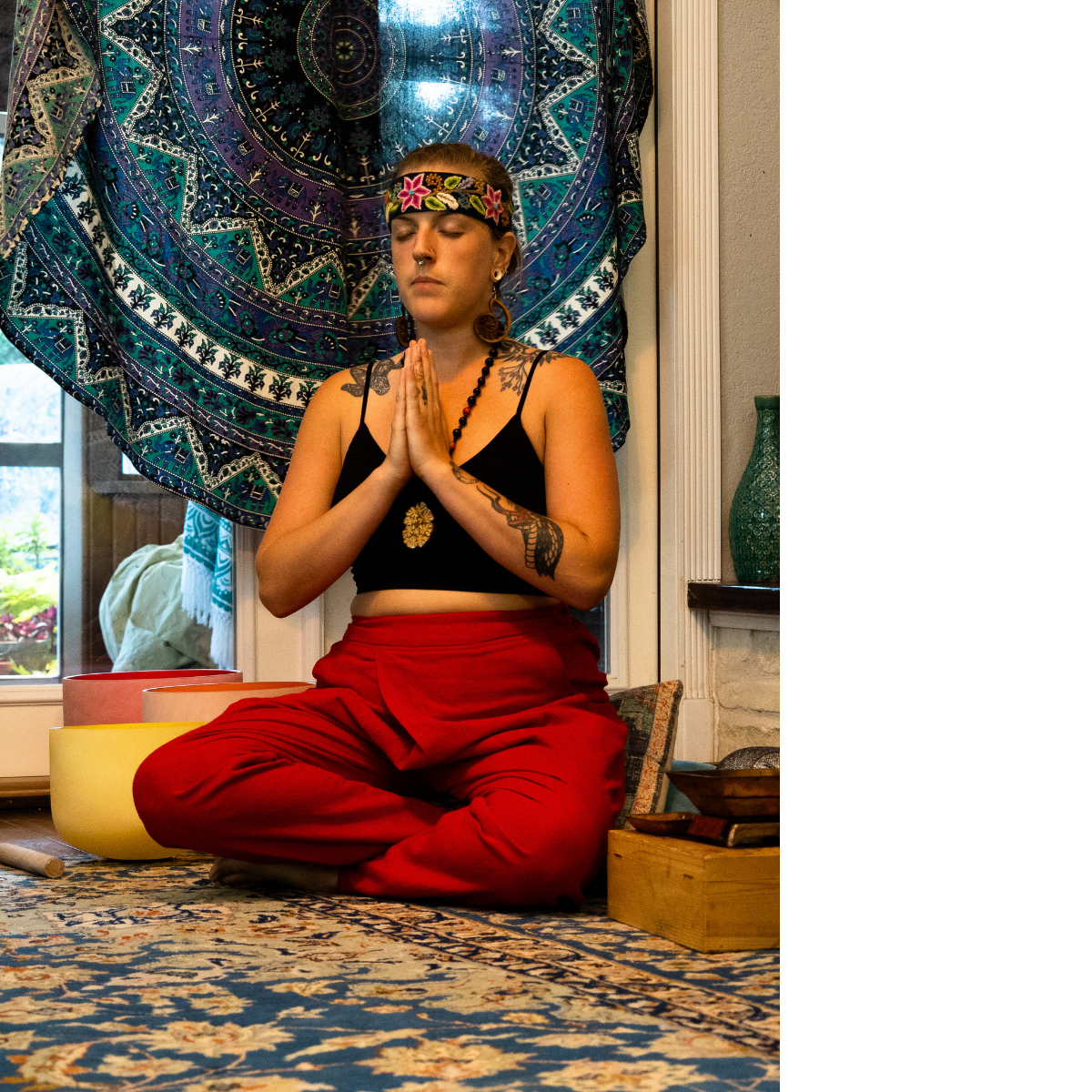 Ashleigh Hakes facilitating an immersive sound experience